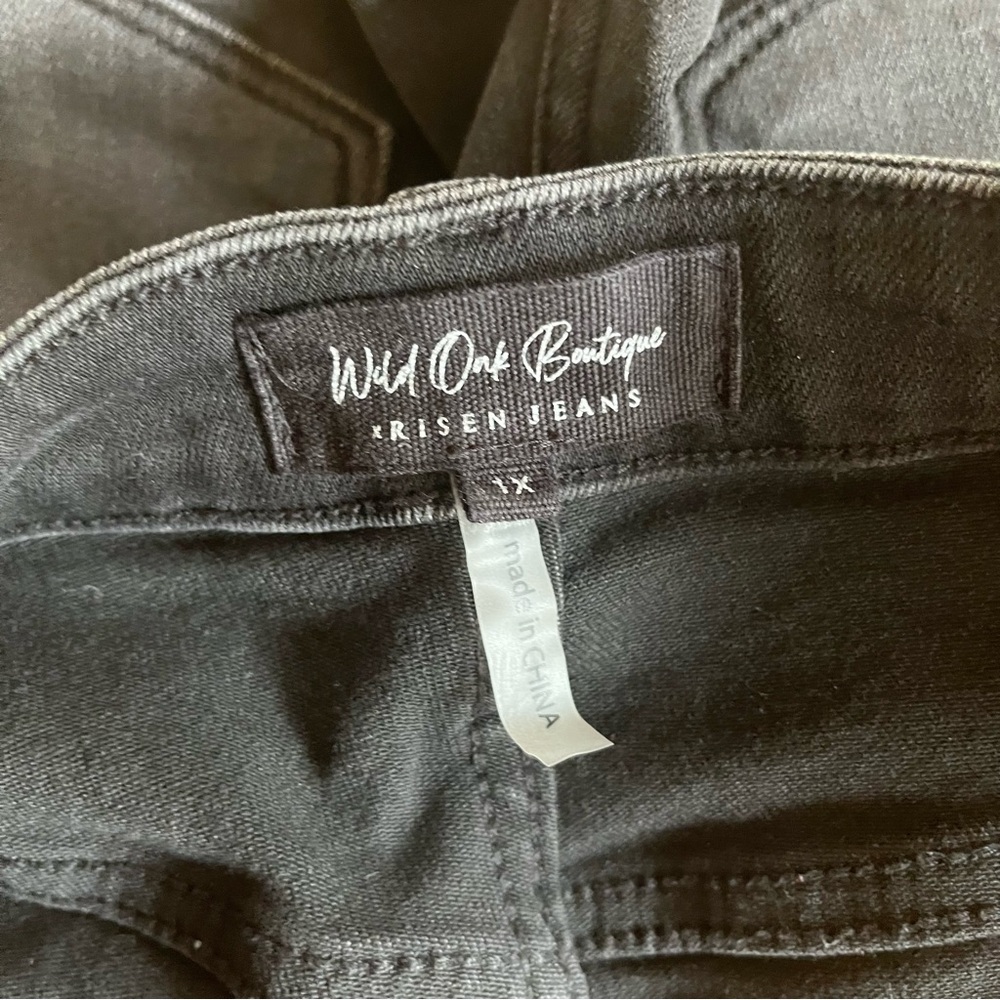 Wild Oak + Risen Jeans Distressed Black Denim Shorts Size 1X - Picture 3 of 7